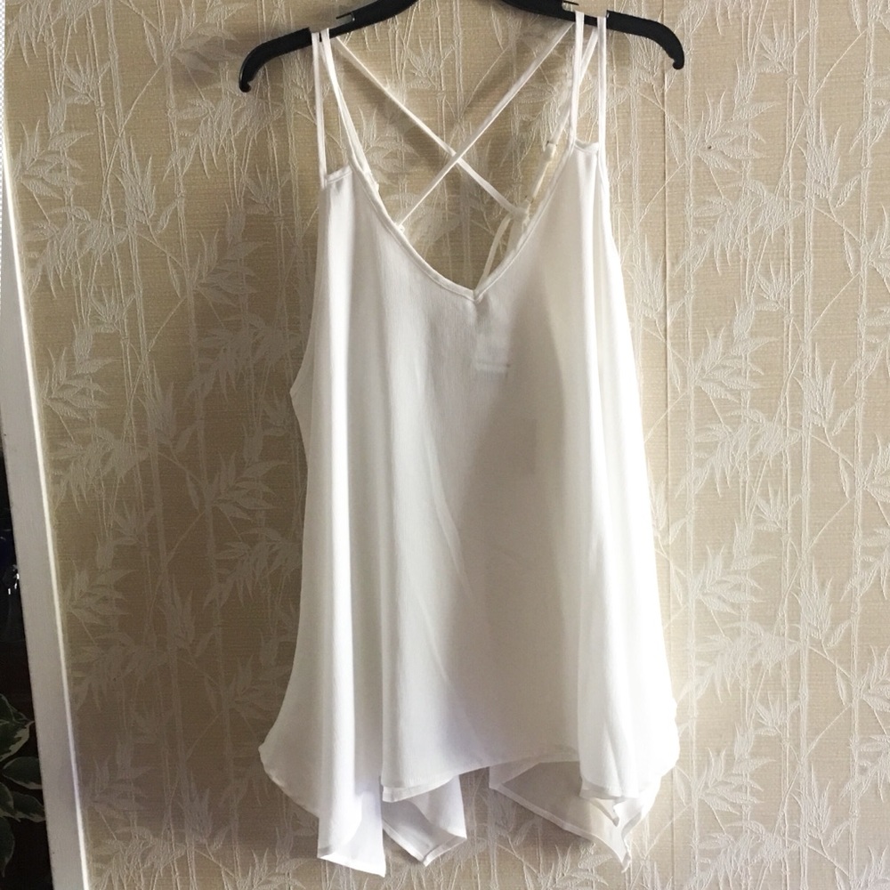 Good Luck Gem 2X White “Hankerchief” Hem Strappy Cami